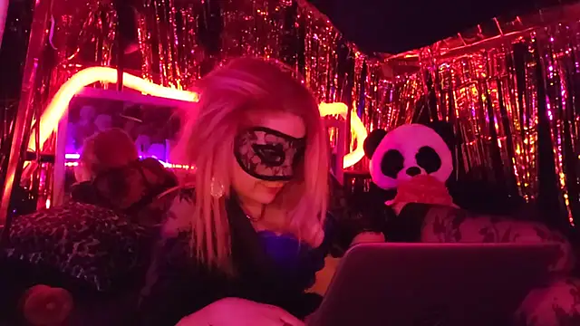 Snapshot of anonymouszN chatting on 01/07/25, 08:42 anonymouszN online show from 01/07/25, 08:42