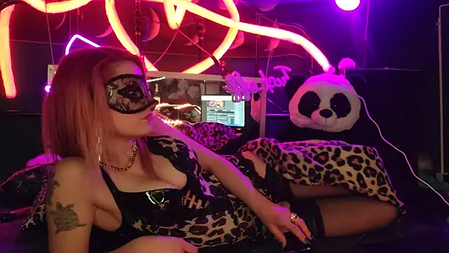 Snapshot of anonymouszN chatting on 01/21/25, 08:43 anonymouszN online show from 01/21/25, 08:43