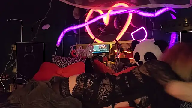 Snapshot of anonymouszN chatting on 02/05/25, 09:29 anonymouszN online show from 02/05/25, 09:29