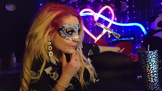 Snapshot of anonymouszN chatting on 11/08/25, 09:24 anonymouszN online show from 11/08/25, 09:24