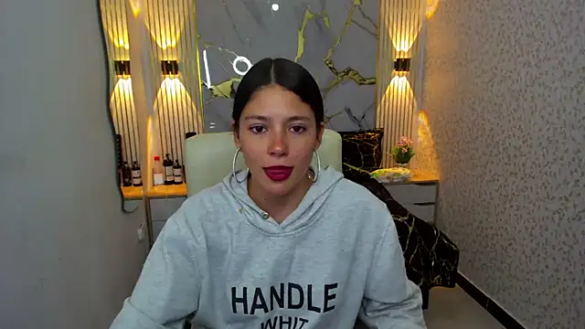 Snapshot of athenasexxxy chatting on 10/10/25, 07:57 athenasexxxy online show from 10/10/25, 07:57