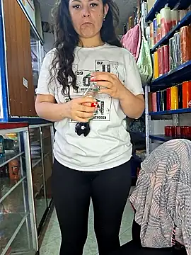 Snapshot of nidia2026 chatting on 11/29/25, 03:15 nidia2026 online show from 11/29/25, 03:15