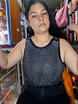 Snapshot of nidia2026 chatting on 12/13/25, 08:04 nidia2026 online show from 12/13/25, 08:04