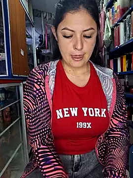 Snapshot of nidia2026 chatting on 12/16/25, 10:26 nidia2026 online show from 12/16/25, 10:26