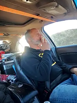 Snapshot of DatingProfile_USA_43_str8 chatting on 10/06/25, 03:31 DatingProfile USA 43 str8 online show from 10/06/25, 03:31