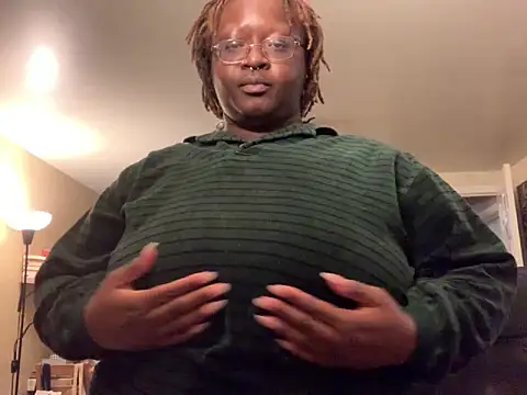 Snapshot of BigKittyRaven chatting on 12/12/24, 08:21 BigKittyRaven online show from 12/12/24, 08:21