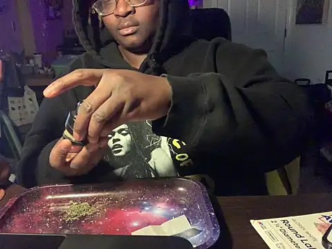 Snapshot of BigKittyRaven chatting on 02/28/25, 04:43 BigKittyRaven online show from 02/28/25, 04:43