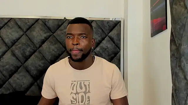 Snapshot of Dylan_Taylor chatting on 11/04/25, 02:21 Dylan Taylor online show from 11/04/25, 02:21