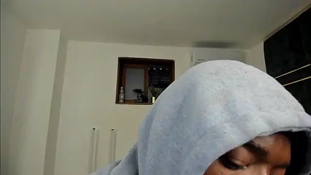 Snapshot of Dylan_Taylor chatting on 06/30/26, 12:28 Dylan Taylor online show from 06/30/26, 12:28