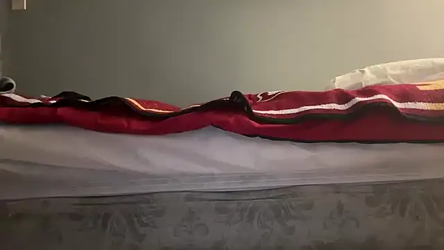 Snapshot of skarfosbabes69 chatting on 01/11/25, 05:10 skarfosbabes69 online show from 01/11/25, 05:10