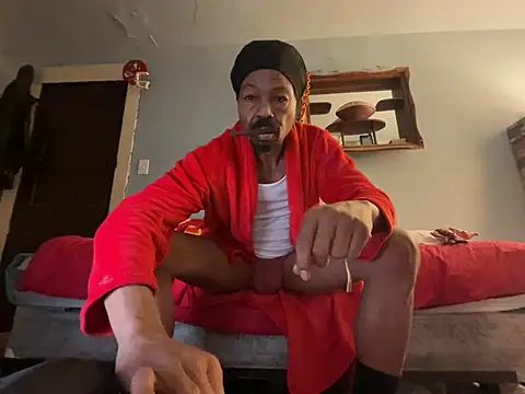 Snapshot of skarfosbabes69 chatting on 01/19/25, 12:28 skarfosbabes69 online show from 01/19/25, 12:28