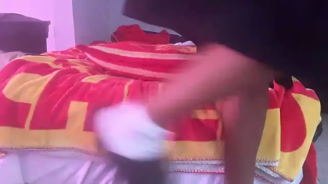 Snapshot of skarfosbabes69 chatting on 09/22/25, 03:03 skarfosbabes69 online show from 09/22/25, 03:03