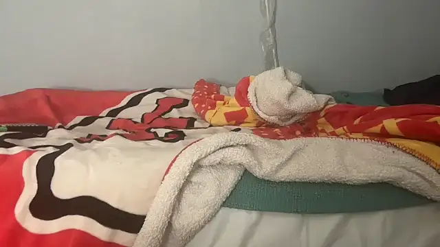 Snapshot of skarfosbabes69 chatting on 09/27/25, 06:40 skarfosbabes69 online show from 09/27/25, 06:40