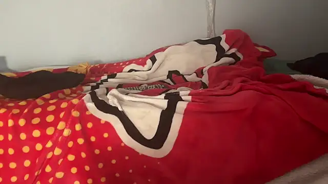 Snapshot of skarfosbabes69 chatting on 09/29/25, 08:30 skarfosbabes69 online show from 09/29/25, 08:30