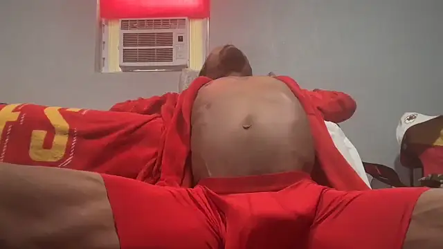 Snapshot of skarfosbabes69 chatting on 10/05/25, 03:54 skarfosbabes69 online show from 10/05/25, 03:54