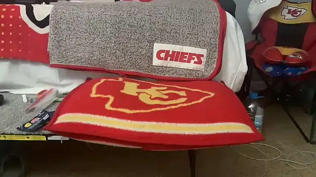 Snapshot of skarfosbabes69 chatting on 10/14/25, 03:57 skarfosbabes69 online show from 10/14/25, 03:57