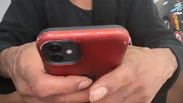 Snapshot of skarfosbabes69 chatting on 11/17/25, 06:41 skarfosbabes69 online show from 11/17/25, 06:41