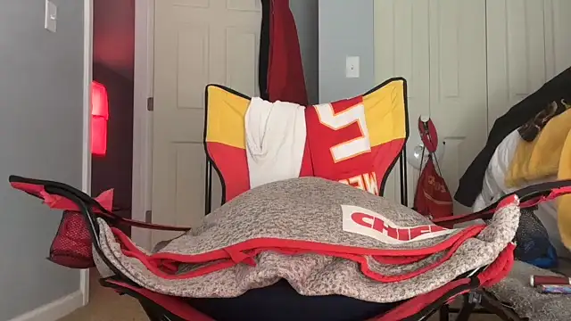 Snapshot of skarfosbabes69 chatting on 11/19/25, 04:40 skarfosbabes69 online show from 11/19/25, 04:40