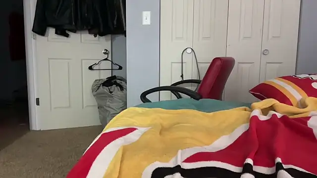 Snapshot of skarfosbabes69 chatting on 12/21/25, 09:38 skarfosbabes69 online show from 12/21/25, 09:38