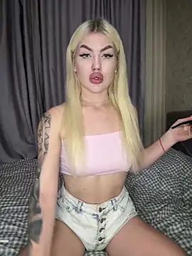 Cute Barbieee  online show from 12/22/24, 11:52