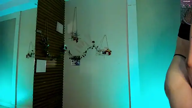 Snapshot of sweed_angel chatting on 01/11/25, 01:22 sweed angel online show from 01/11/25, 01:22