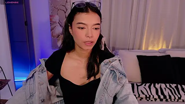 Snapshot of AnabelWolf chatting on 06/06/26, 02:00 AnabelWolf online show from 06/06/26, 02:00