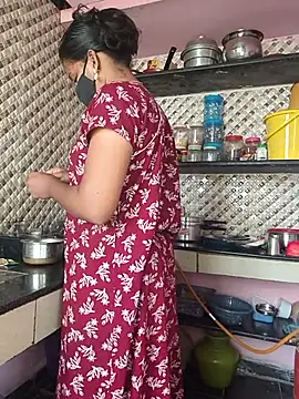 Snapshot of Tamil_Shalini_Lustyy chatting on 10/23/25, 02:33 Tamil Shalini Lustyy online show from 10/23/25, 02:33