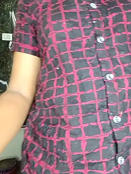 Snapshot of Tamil_Shalini_Lustyy chatting on 11/14/25, 11:46 Tamil Shalini Lustyy online show from 11/14/25, 11:46