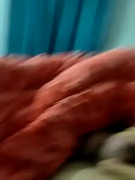 Snapshot of shale26 chatting on 12/11/24, 03:58 shale26 online show from 12/11/24, 03:58