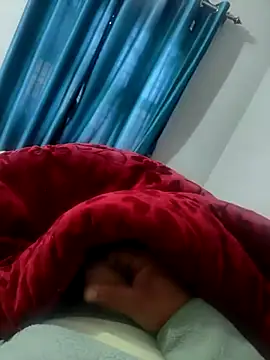 Snapshot of shale26 chatting on 12/12/24, 04:26 shale26 online show from 12/12/24, 04:26