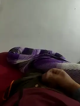 Snapshot of shale26 chatting on 12/21/24, 02:41 shale26 online show from 12/21/24, 02:41