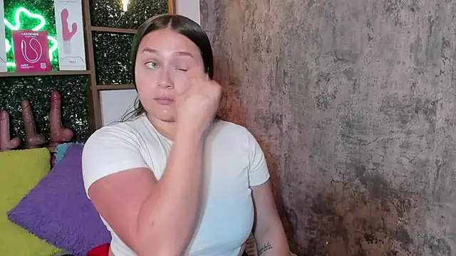 cherry coper online show from 10/14/25, 12:50