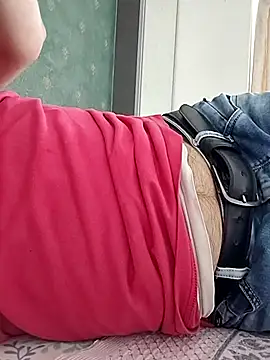 samee00721 online show from 10/11/25, 06:45