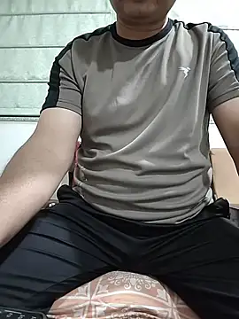 samee00721 online show from 01/13/26, 05:51