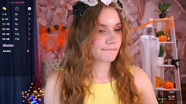 FoxyyKate online show from 10/31/25, 03:35