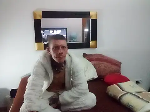 Tattooguy 86 online show from 11/22/25, 01:48