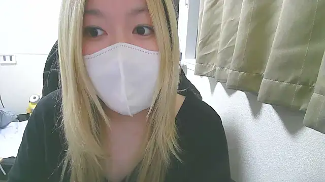 Snapshot of Remi_official chatting on 09/16/25, 08:21 Remi official online show from 09/16/25, 08:21