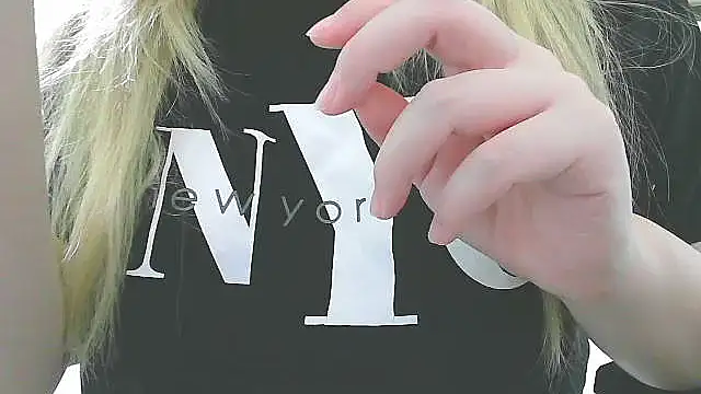 Snapshot of Remi_official chatting on 09/18/25, 05:37 Remi official online show from 09/18/25, 05:37