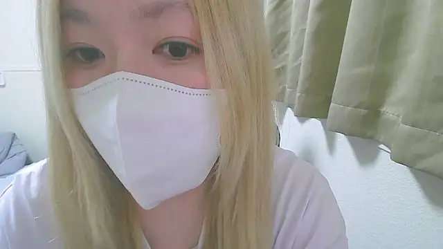 Snapshot of Remi_official chatting on 10/12/25, 07:57 Remi official online show from 10/12/25, 07:57