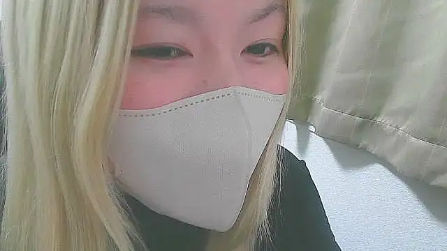 Snapshot of Remi_official chatting on 10/21/25, 07:58 Remi official online show from 10/21/25, 07:58