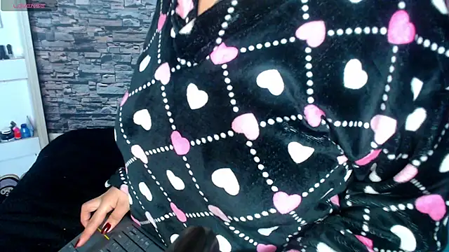 sofi bronw online show from 10/09/25, 10:02