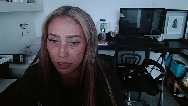 salome drasin online show from 02/24/26, 02:48