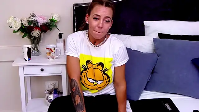 KatyNolan online show from 01/26/25, 12:11