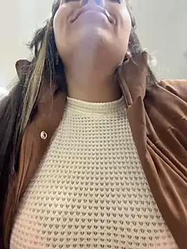 LIZ-06  online show from 04/09/26, 04:12