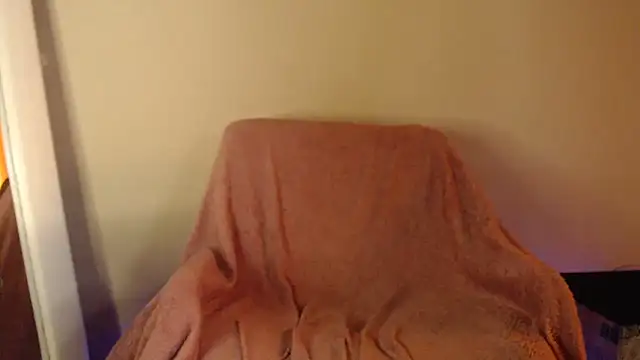 Snapshot of natgirlnatural chatting on 12/04/25, 05:43 natgirlnatural online show from 12/04/25, 05:43