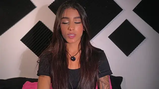 Ambeer Rousess online show from 04/17/26, 12:02