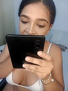 AdeleGray online show from 11/10/25, 09:41