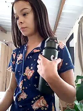 sofiaVelez01 online show from 02/18/25, 04:16