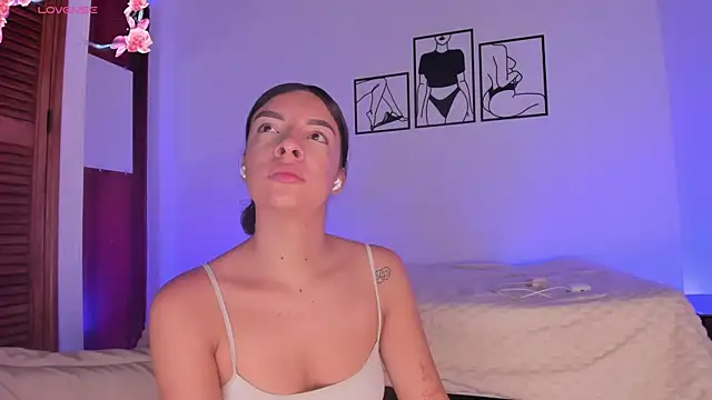 777AylinZ online show from 10/20/25, 11:54