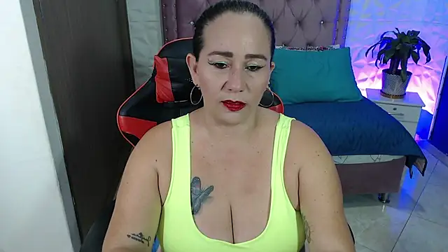 Snapshot of ashleylove_prg chatting on 03/12/25, 03:02 ashleylove prg online show from 03/12/25, 03:02